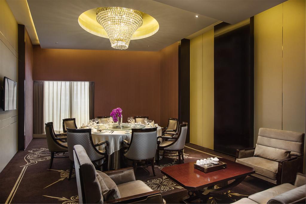 Royal Century Hotel Шанхай Екстериор снимка