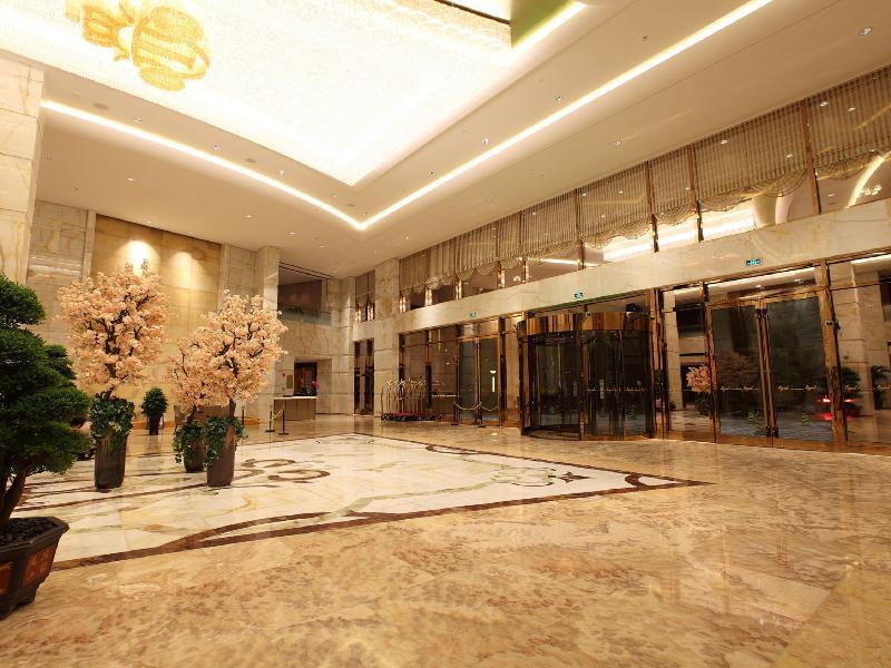 Royal Century Hotel Шанхай Екстериор снимка